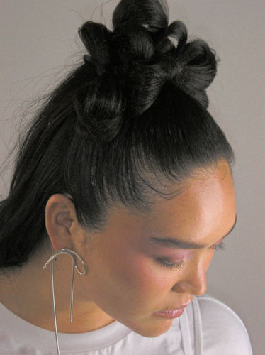 bow earring - silver €250 - gold €290