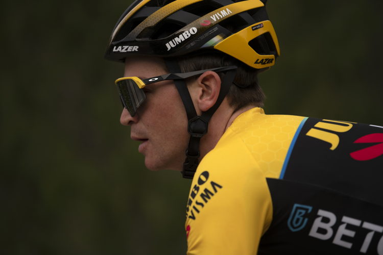OAKLEY PARIS-ROUBAIX CAMPAIGN IMAGE (9)