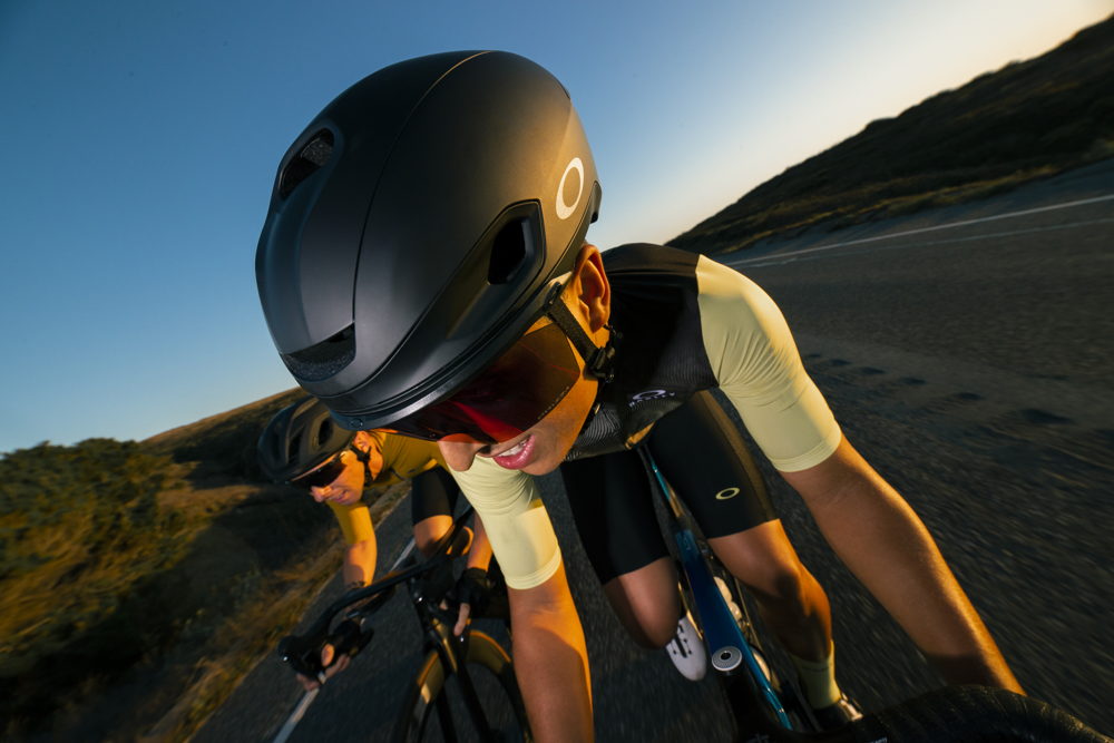 OAKLEY 2024 BIKE COLLECTION- ARO7 ROAD HELMET (2)