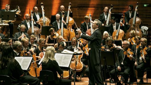 Fabio Luisi and the Danish National Orchestra © PHOTO MORTEN ABRAHAMSEN