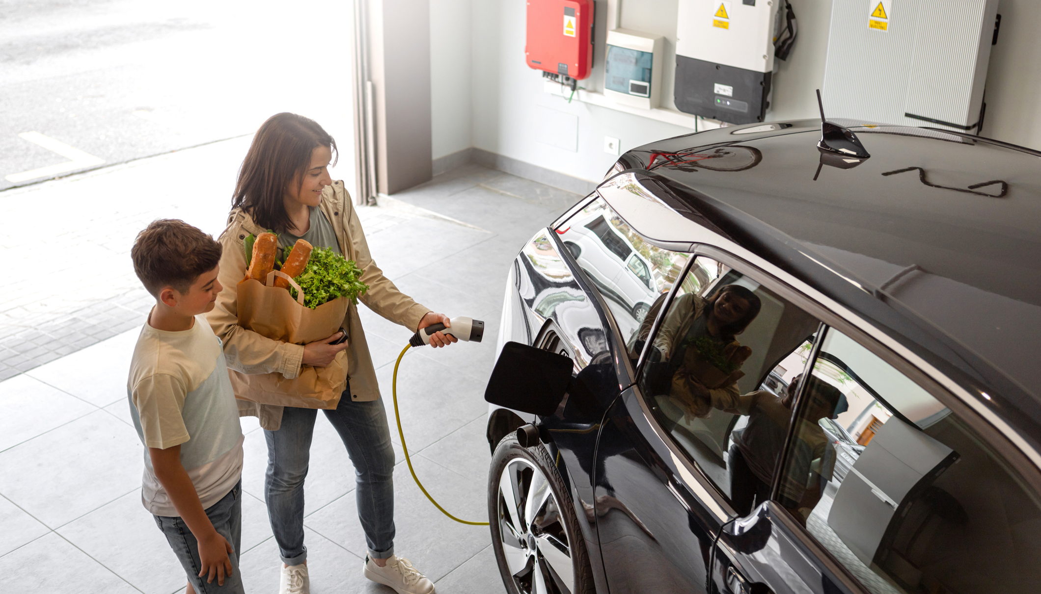 Voitures électriques : les Belges veulent y croire… mais pas à n’importe quel prix