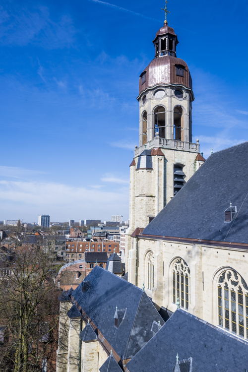 ©Frederikbeyens AG Vespa Sint Andrieskerk 040