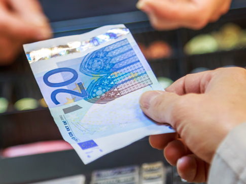 Pakje sigaretten vanaf 1 januari bijna 25 % duurder: Kom op tegen Kanker reageert enthousiast