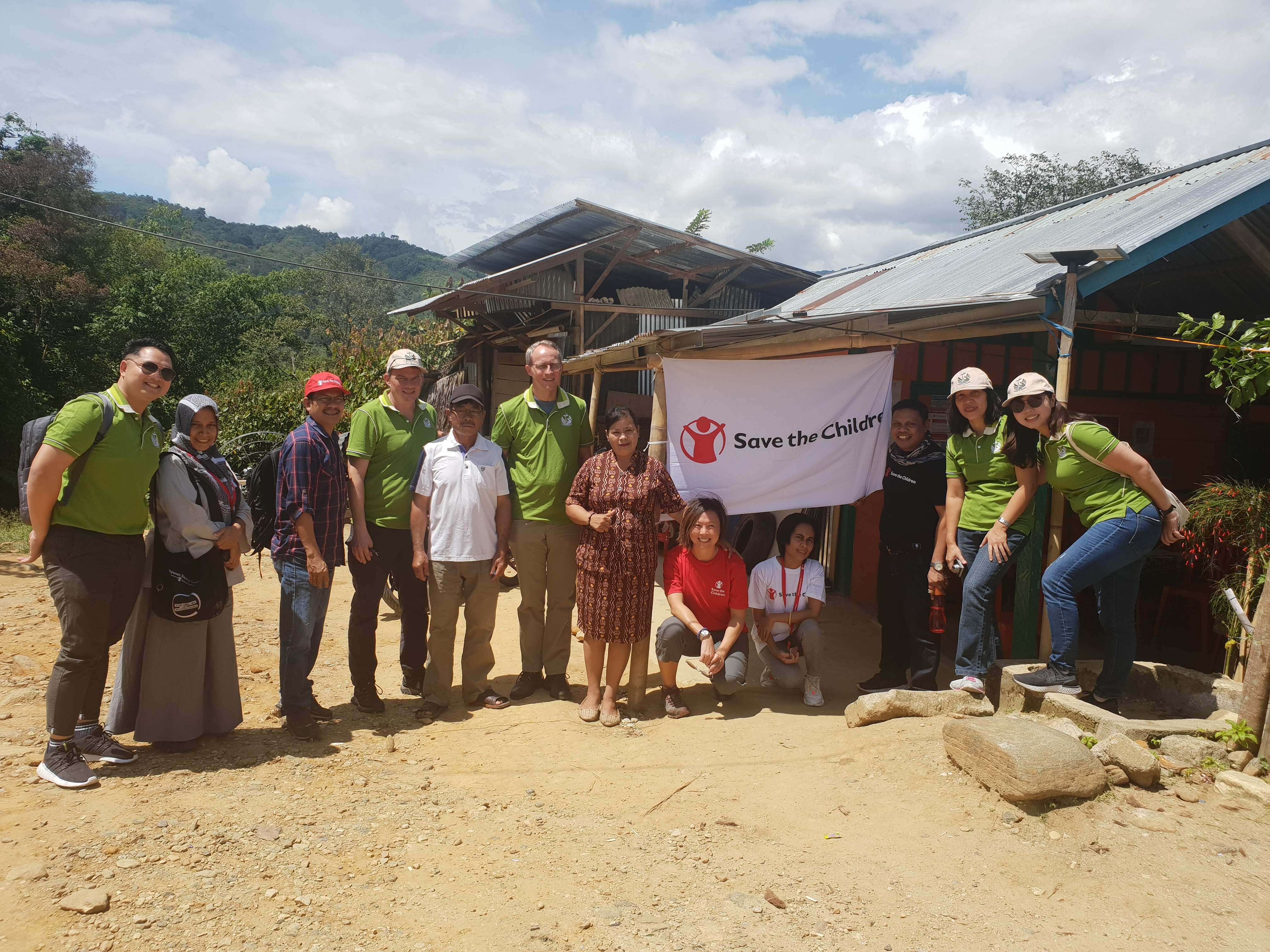Our visit to Central Sulawesi was led by Group Chairman Heinrich Jessen (sixth from left). Our visit to Central Sulawesi was led by Group Chairman Heinrich Jessen (sixth from left).