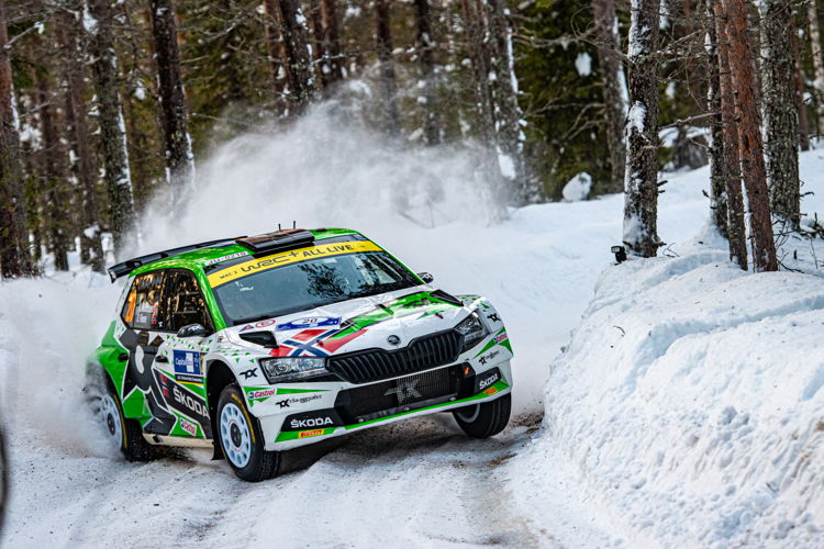 ŠKODA Motorsport supported Andreas Mikkelsen/Ola
Fløene (NOR/NOR) brought the Toksport WRT entered
ŠKODA FABIA Rally2 evo in second WRC2 position to
the finish of the Saturday leg