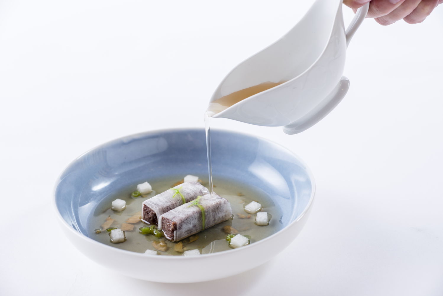 The Peninsula Bangkok: Braised M6 Wagyu Beef Brisket Rolls with Turnip in Beef Soup