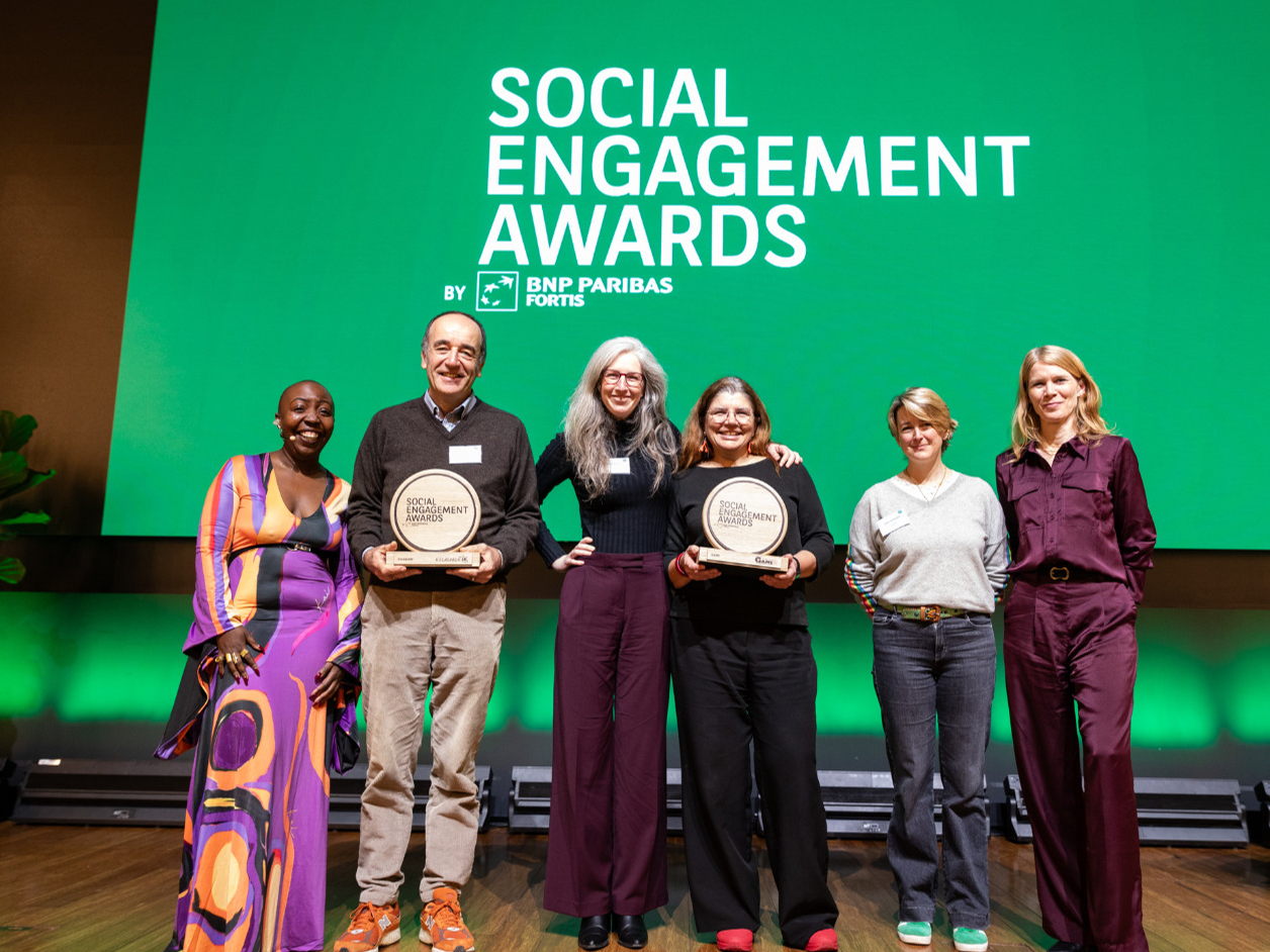 GAMS et Escalpade, deux organisations inspirantes engagées pour l’inclusion sociale, remportent les Social Engagement Awards de BNP Paribas Fortis