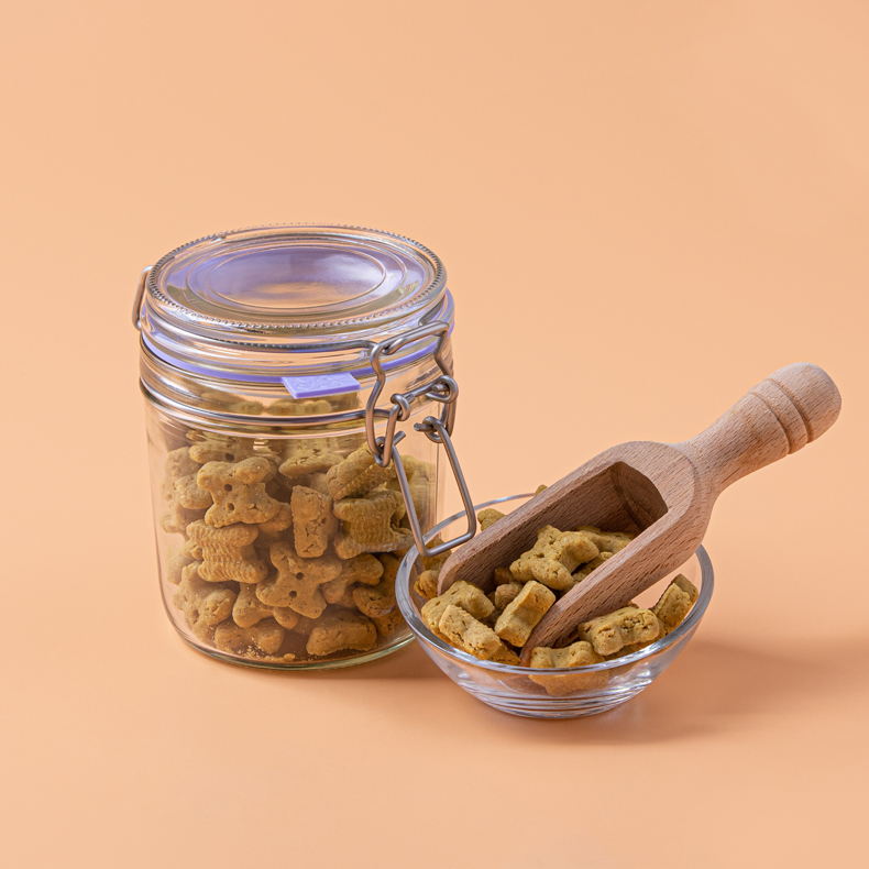 Hondensnacks Imby Petfood. Copyright: Pieter Pot