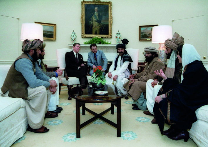 Ronald Reagan ontvangt Afghaanse Mujahidin