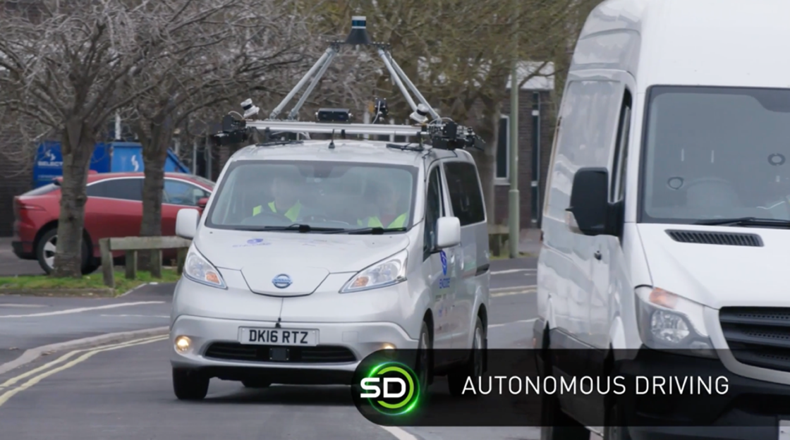 StreetDrone demonstrate On-the-move safe transfer of vehicle control between three driving modes