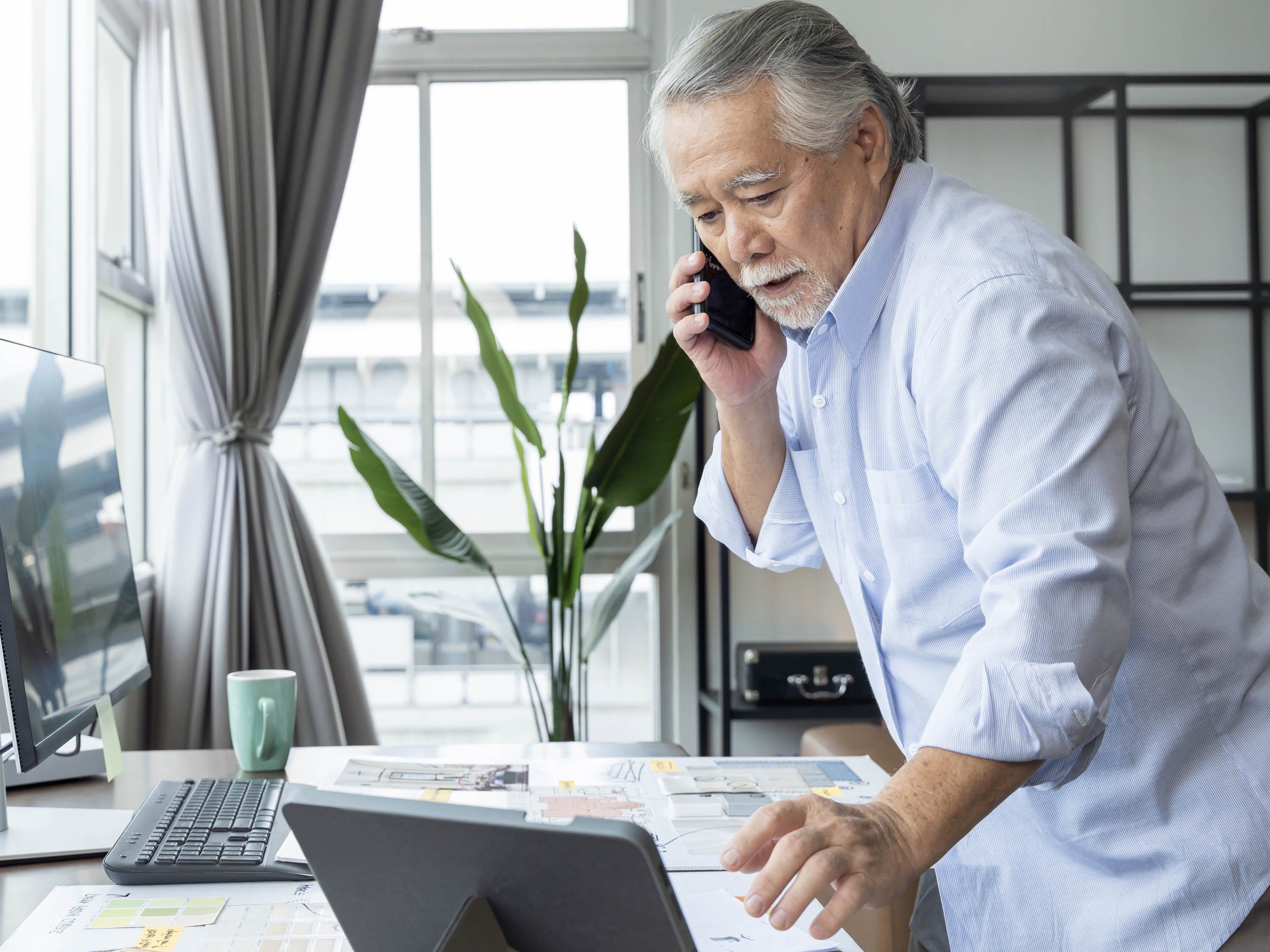 3 riesgos para tener en cuenta y proteger a los empleados, al trabajar desde casa, de acuerdo con información de Carbyne