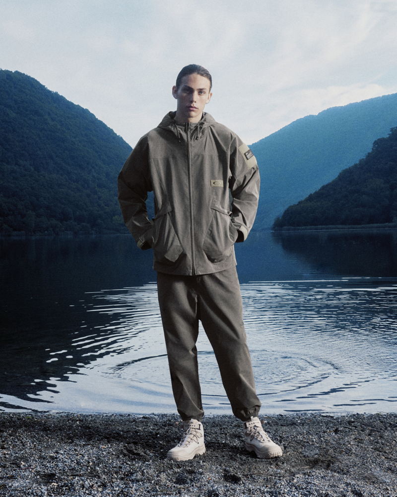 FIELD GEAR LINE CAMPAIGN IMAGE (1)
