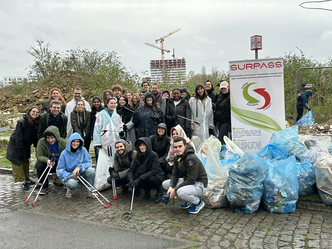 Clean-up in Brussels for Global Recycling Day