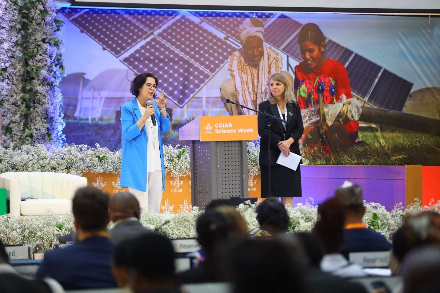 Partenariats du CGIAR
Une vision audacieuse et nouvelle pour transformer les systèmes alimentaires, fonciers et hydriques: le portefeuille de recherche 2025–2030 du CGIAR
