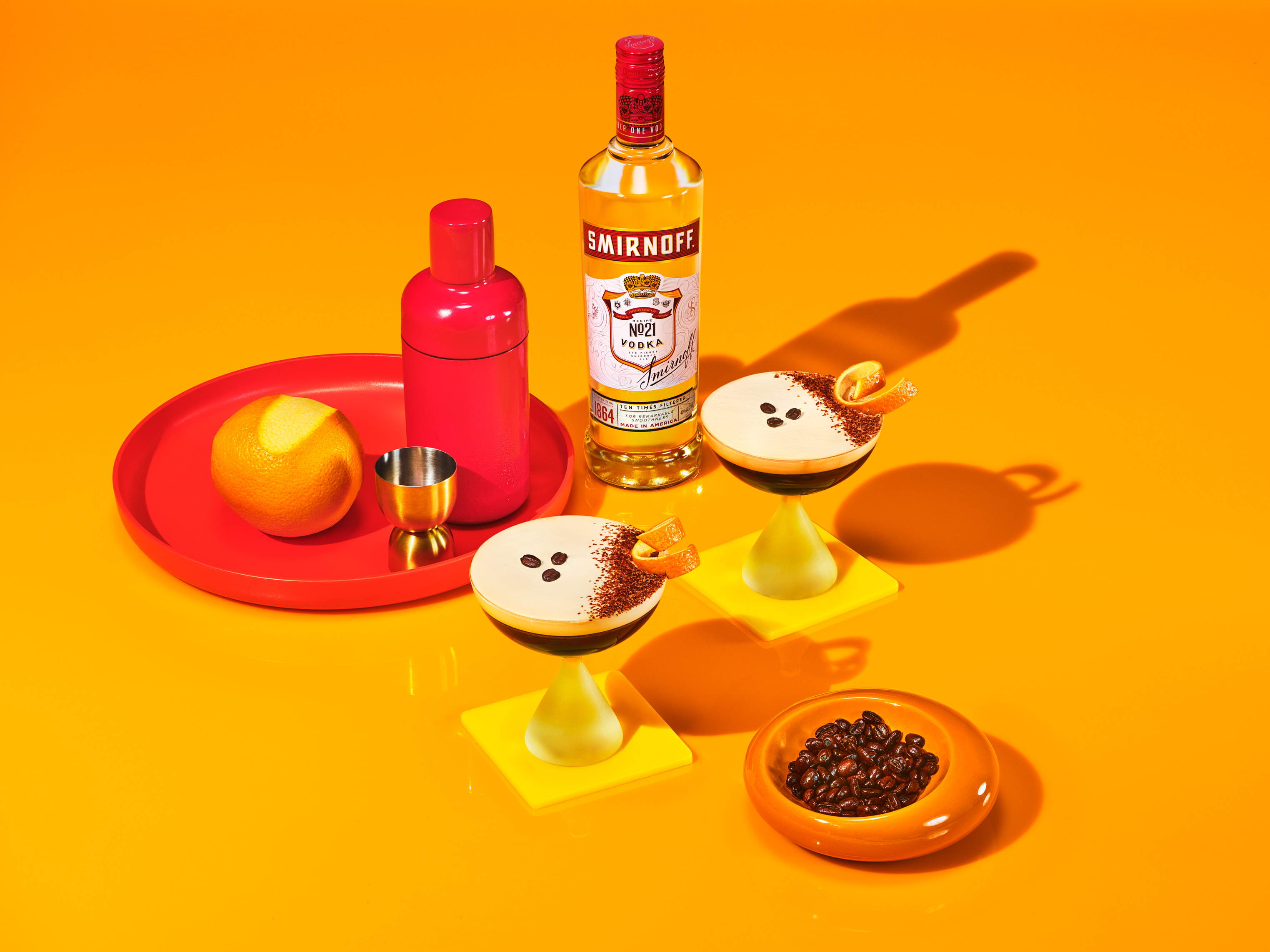 Tiempo de celebrar: 3 cócteles Smirnoff para brindar por el Año Nuevo con sabor y ritmo 