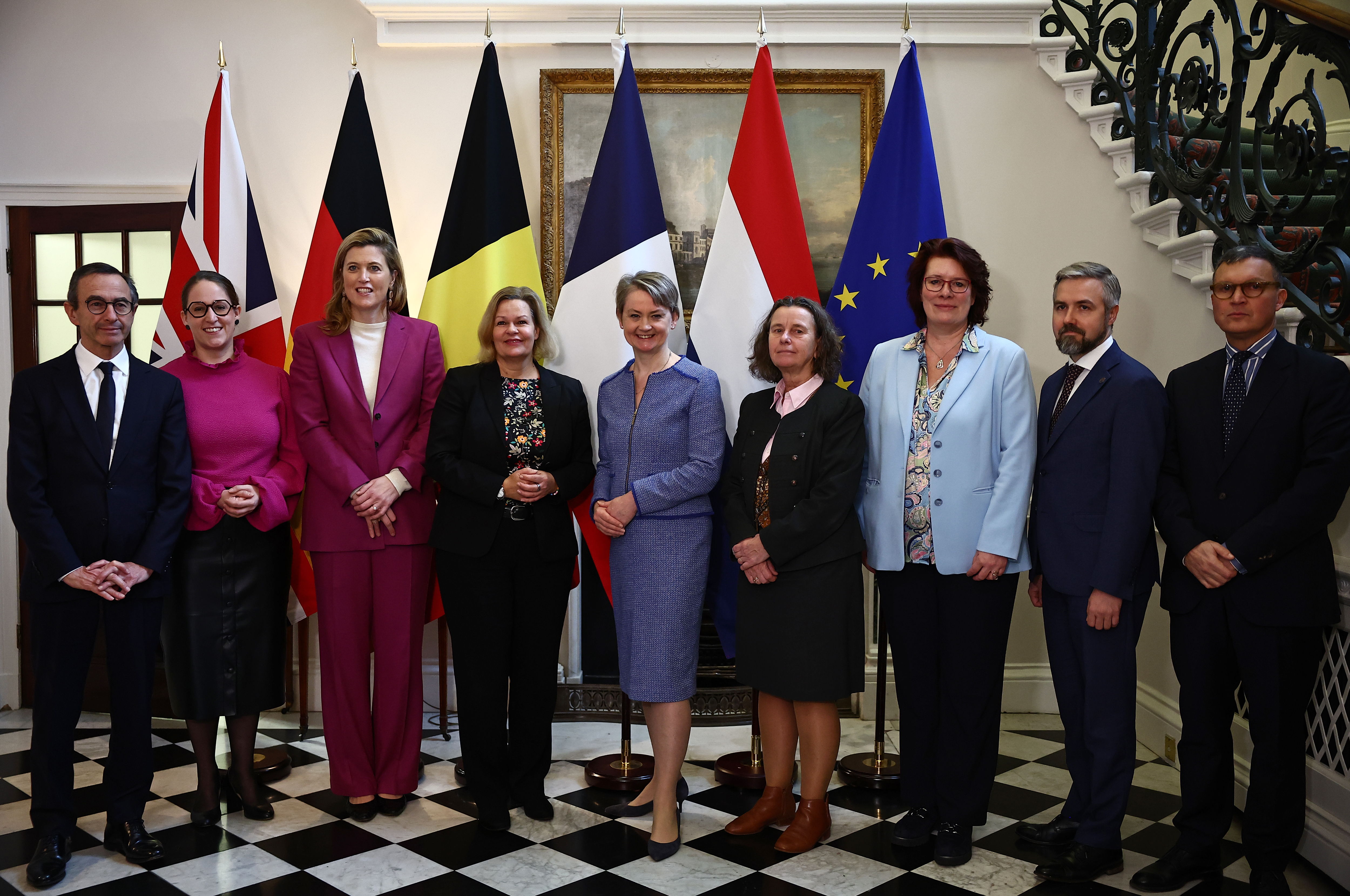 Home secretary Yvette Cooper (centre) poses with France's interior minister Bruno Retailleau (left), Belgium's asylum and migration minister Nicole de Moor (second left), Belgium's interior minister Annelies Verlinden (third left), Germany's interior minister Nancy Faeser (fourth left), Dutch asylum and migration Minister Marjolein Faber (fourth right), European Commission acting director general, directorate-general migration and home affairs, Beate Gminder (third right), Frontex deputy executive director information and management, Uku Särekanno (second right), and Europol head of the institutional and legal affairs department, Alfredo Nunzi. © PHOTO PRESSASSOCIATION