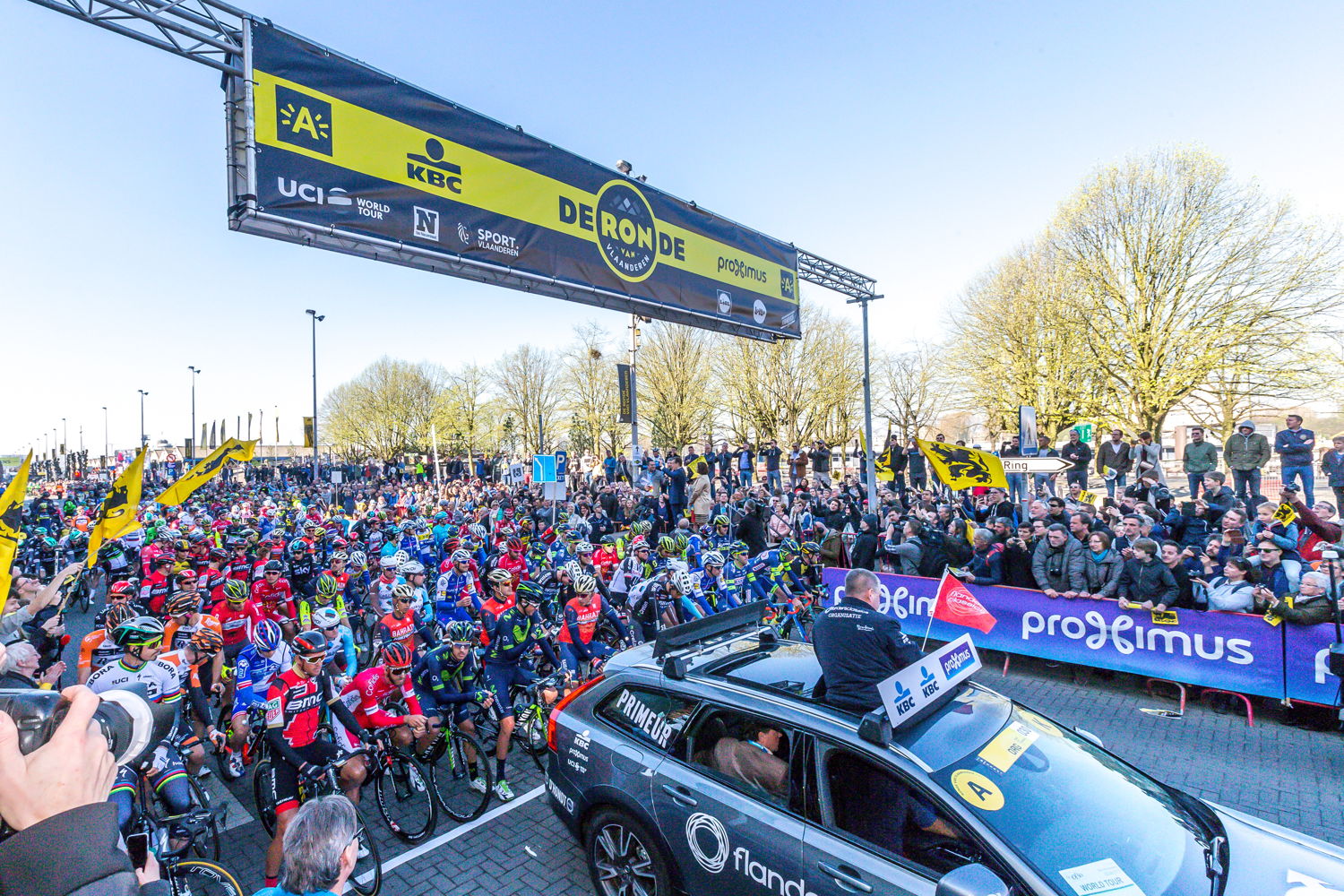 Start op Scheldekaaien 2 ©Walter Saenen