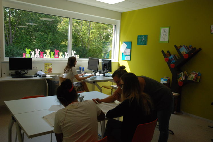 In het UZ Brussel kunnen jongeren vanaf dit schooljaar ook naar de ziekenhuisschool