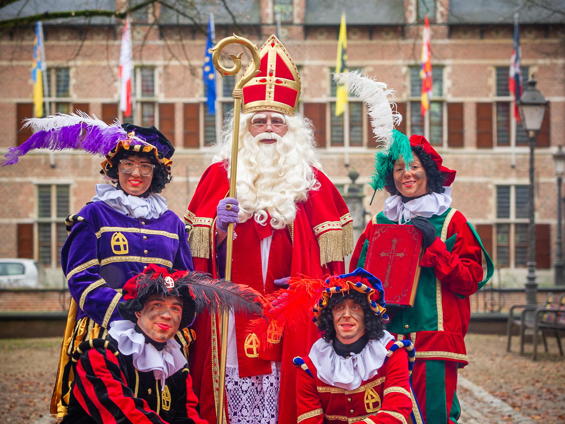 Sint komt langs in Antwerpse districten