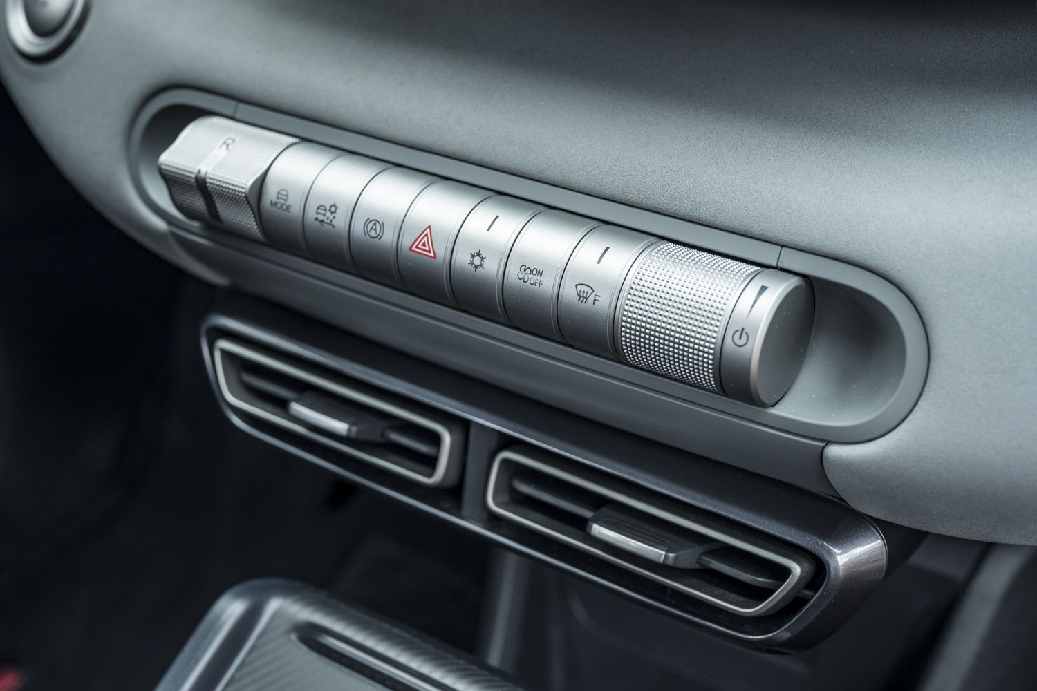 2025 BYD DOLPHIN SURF DETAIL 036