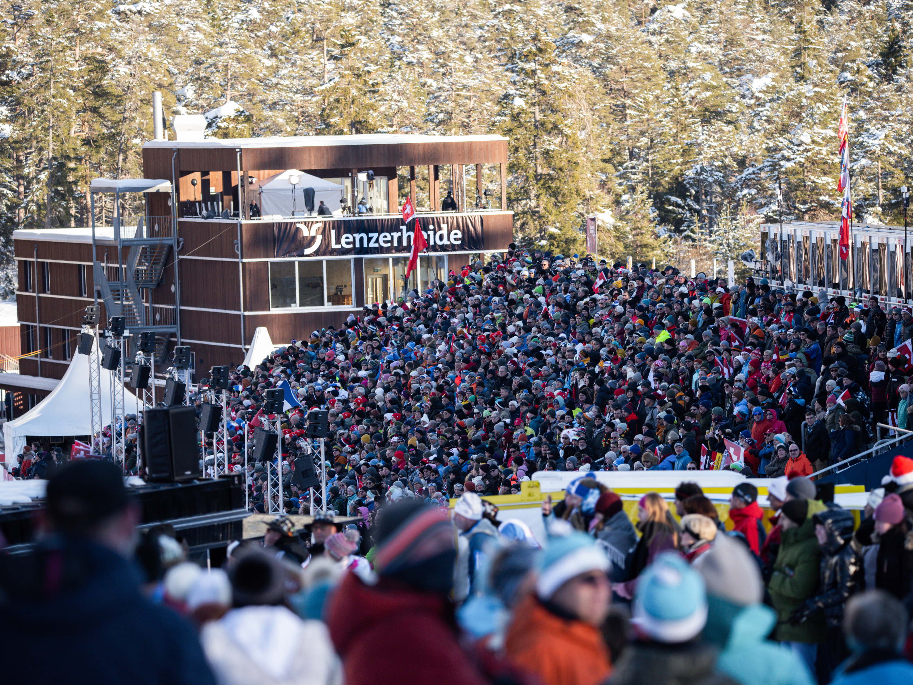 Morgens auf die Piste, nachmittags live zur Biathlon-WM.