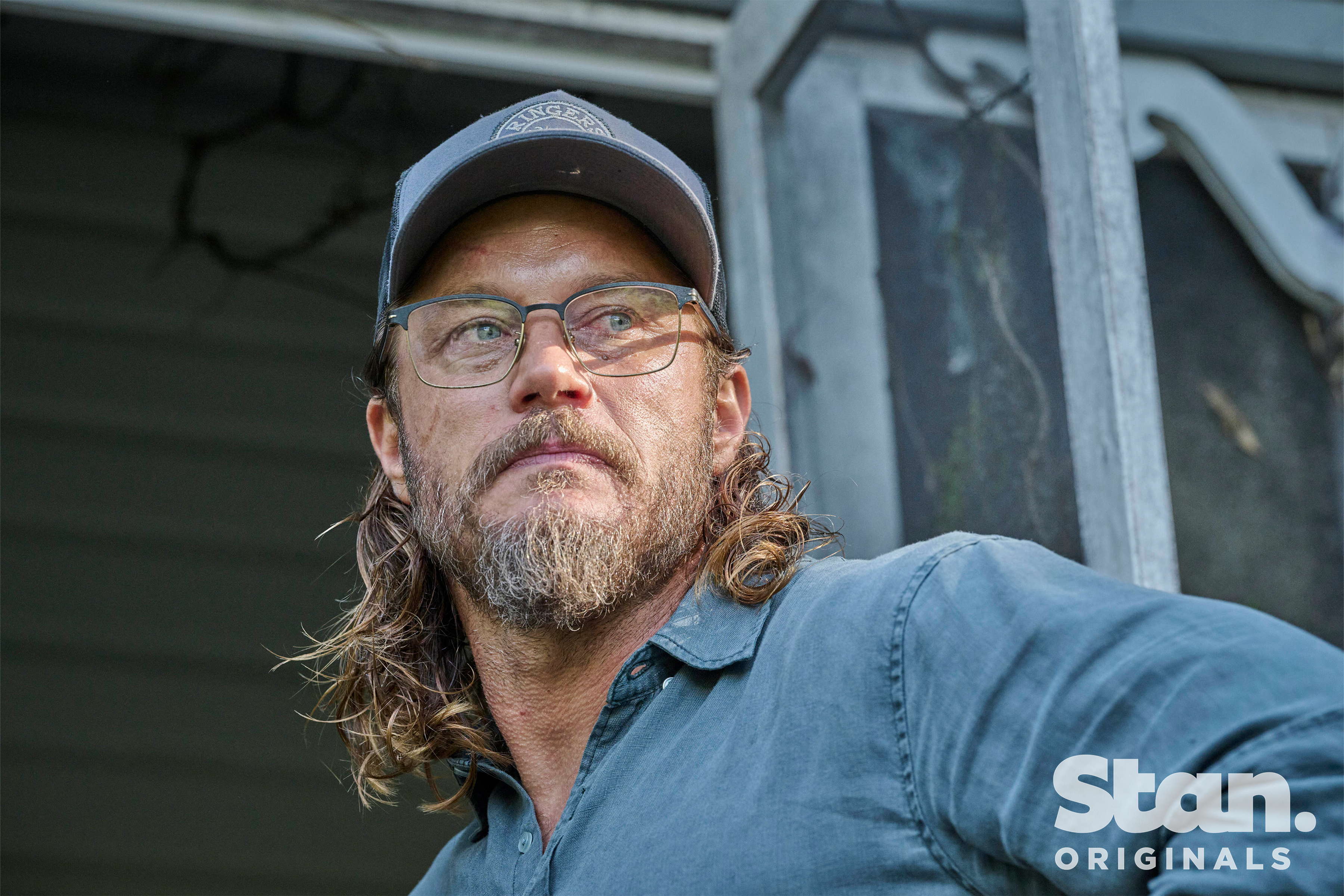 Detective Cormack (Travis Fimmel)