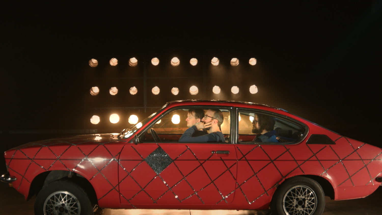 Go March - (c) Het chemisch circus