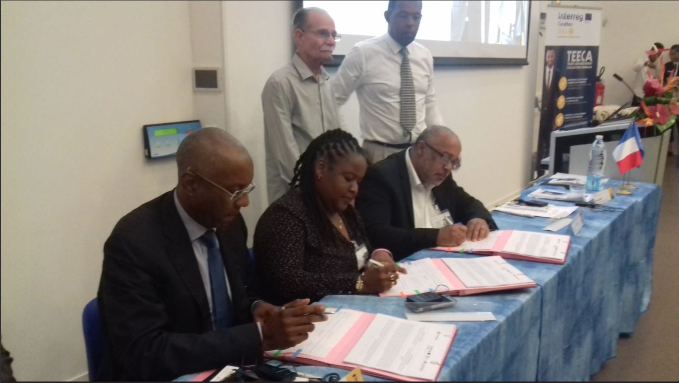 Signing of the partnership agreement for the TEECA Project. © Collectivity of Martinique et ©Collectivity of Martinique