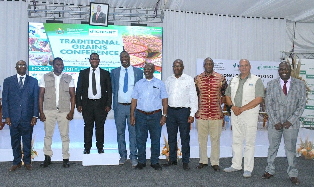 Participants from the Government of Zimbabwe, Zimpapers, and ICRISAT at the conference.