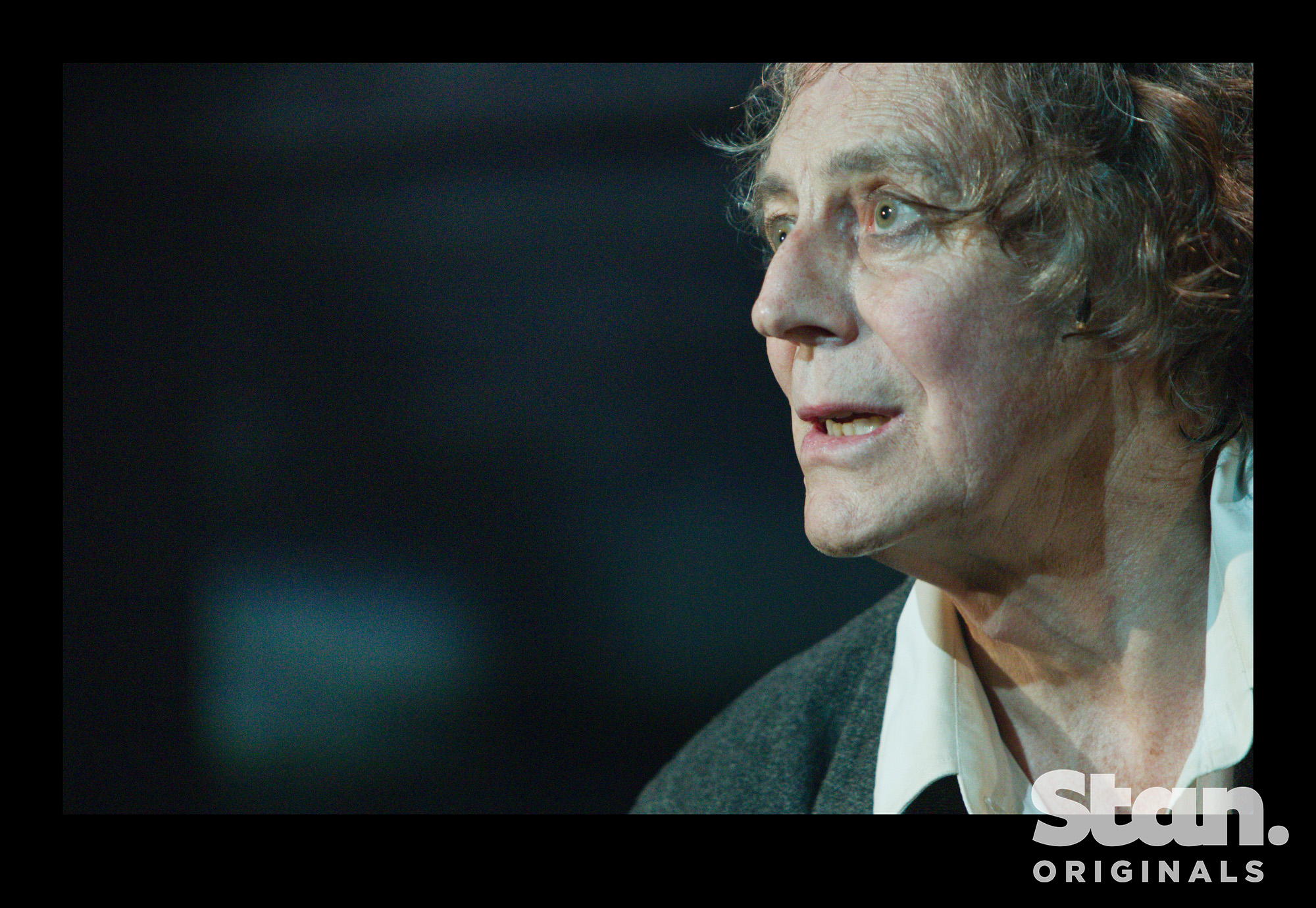 Barry Otto on stage for Kreutzer Sonata at State Theatre Company of South Australia (2013) Barry Otto on stage for Kreutzer Sonata at State Theatre Company of South Australia (2013)