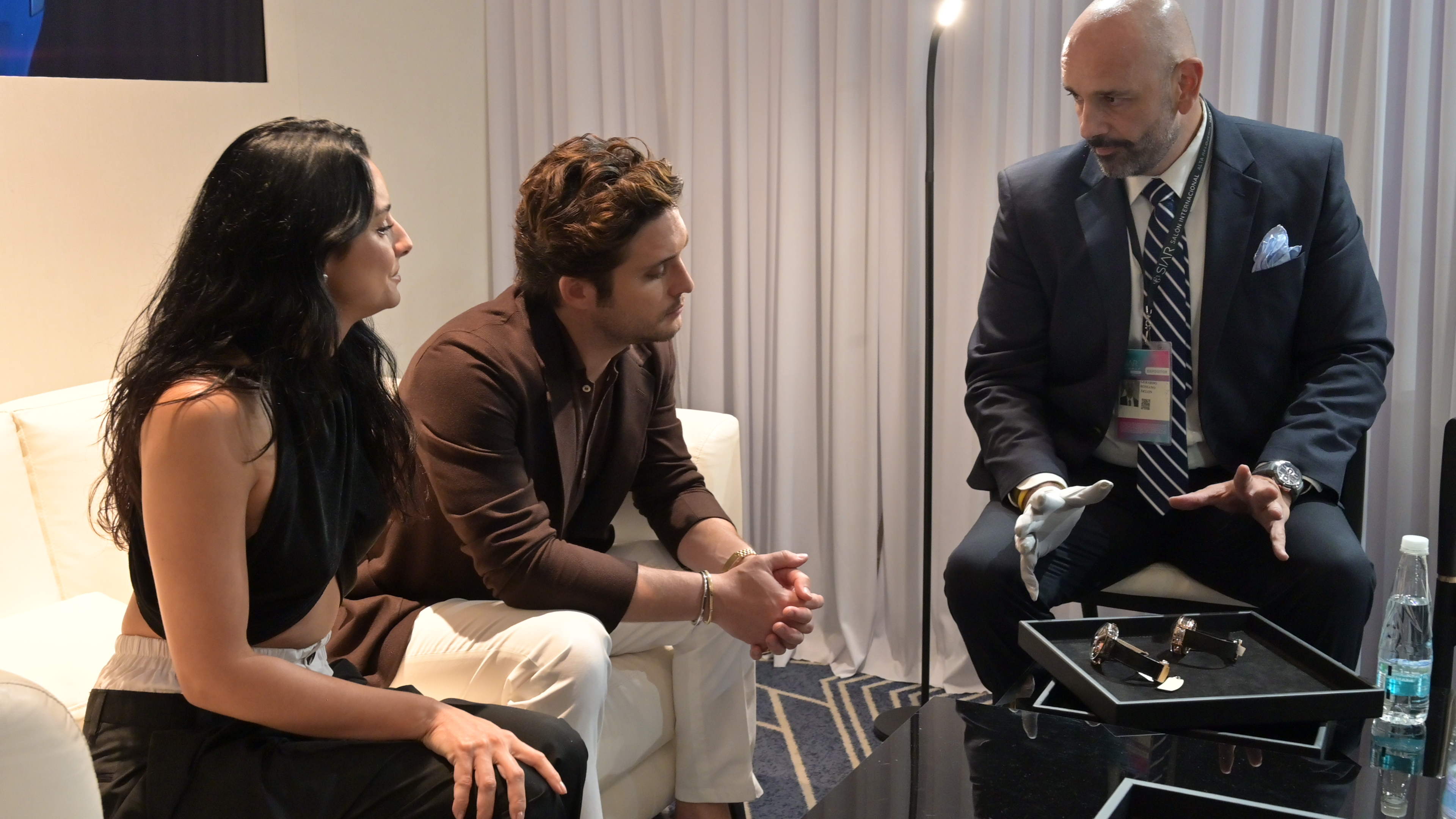 Aislinn Derbez y Diego Boneta