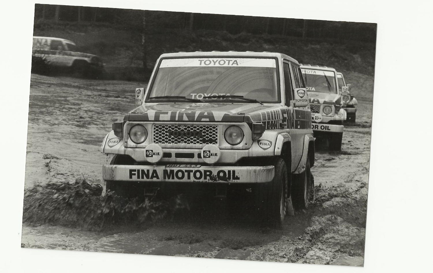 Toyota Land Cruiser dans une compétition 4x4