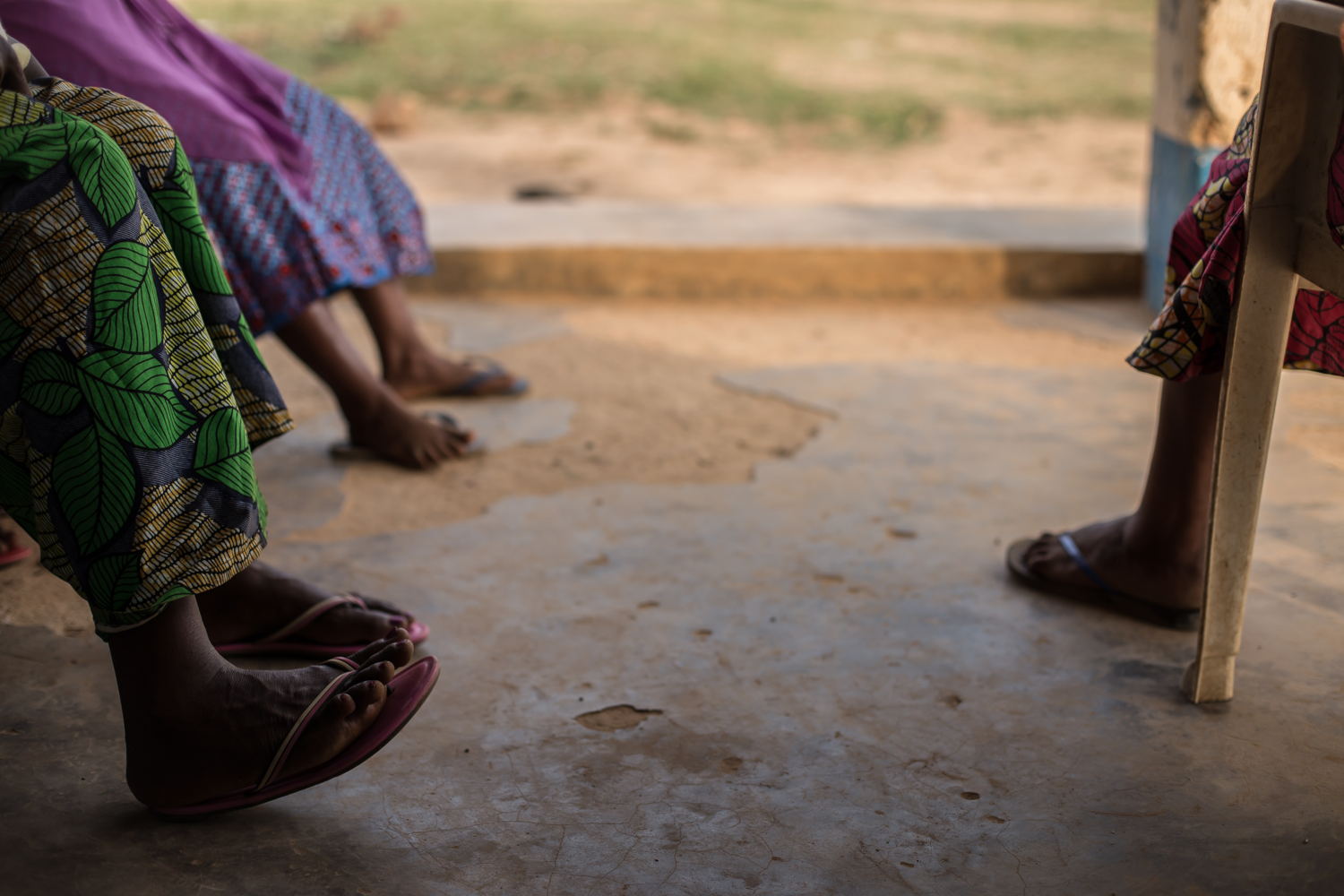 Survivors of sexual violence wait for consultations in Salamabila, DRC. 03/12/2018. Credit Carl Theunis / MSF