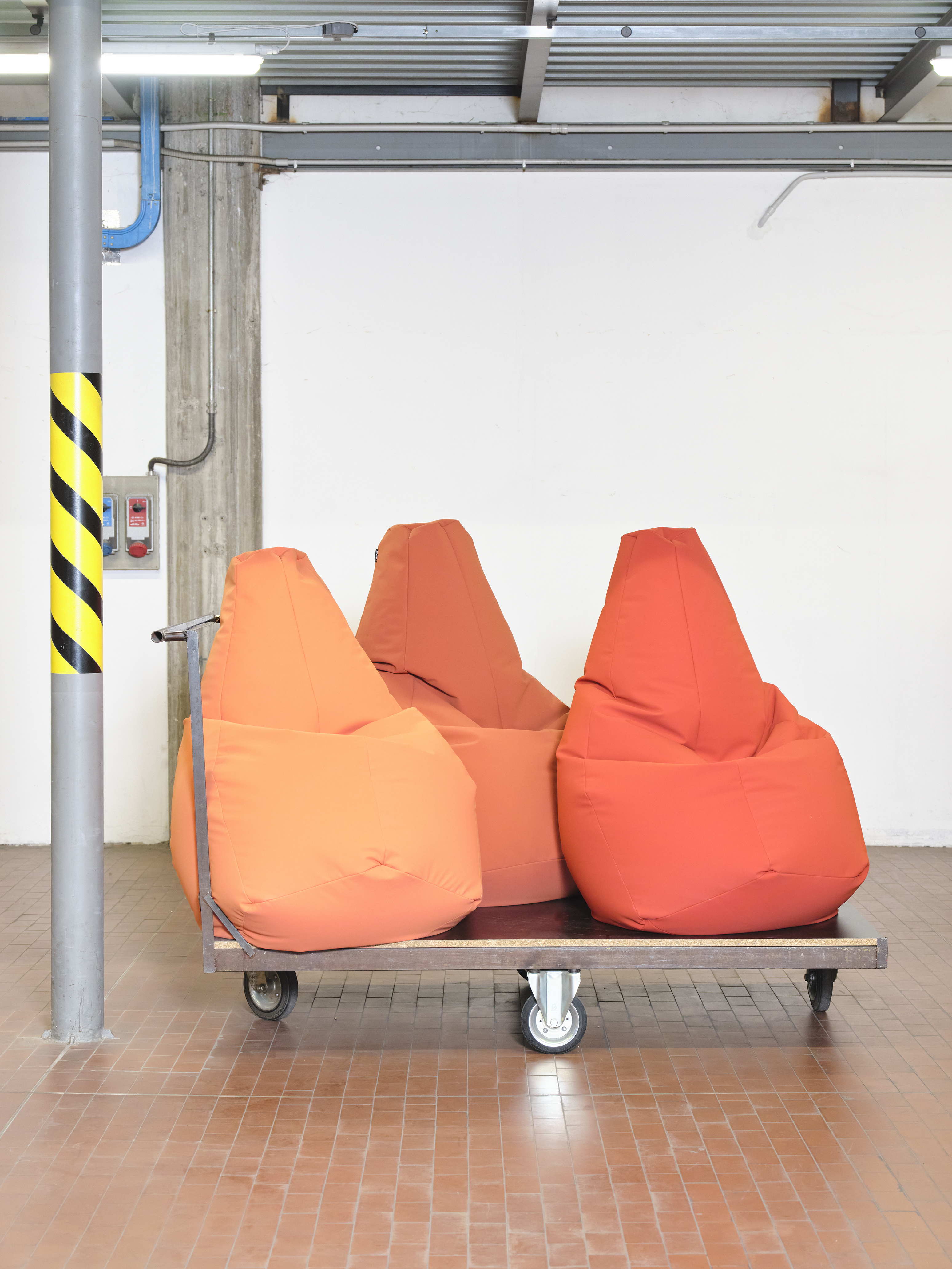 ZANOTTA: A SLEIGH FULL OF DESIGN ICONS