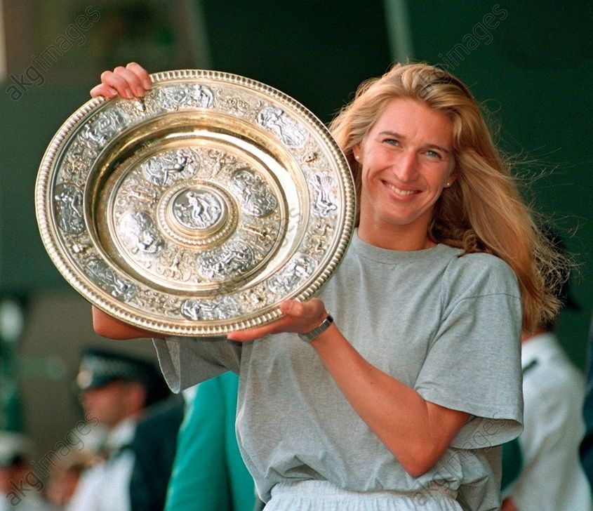 AKG2689866 - Steffi Graf at Wimbledon, 8 July 1995