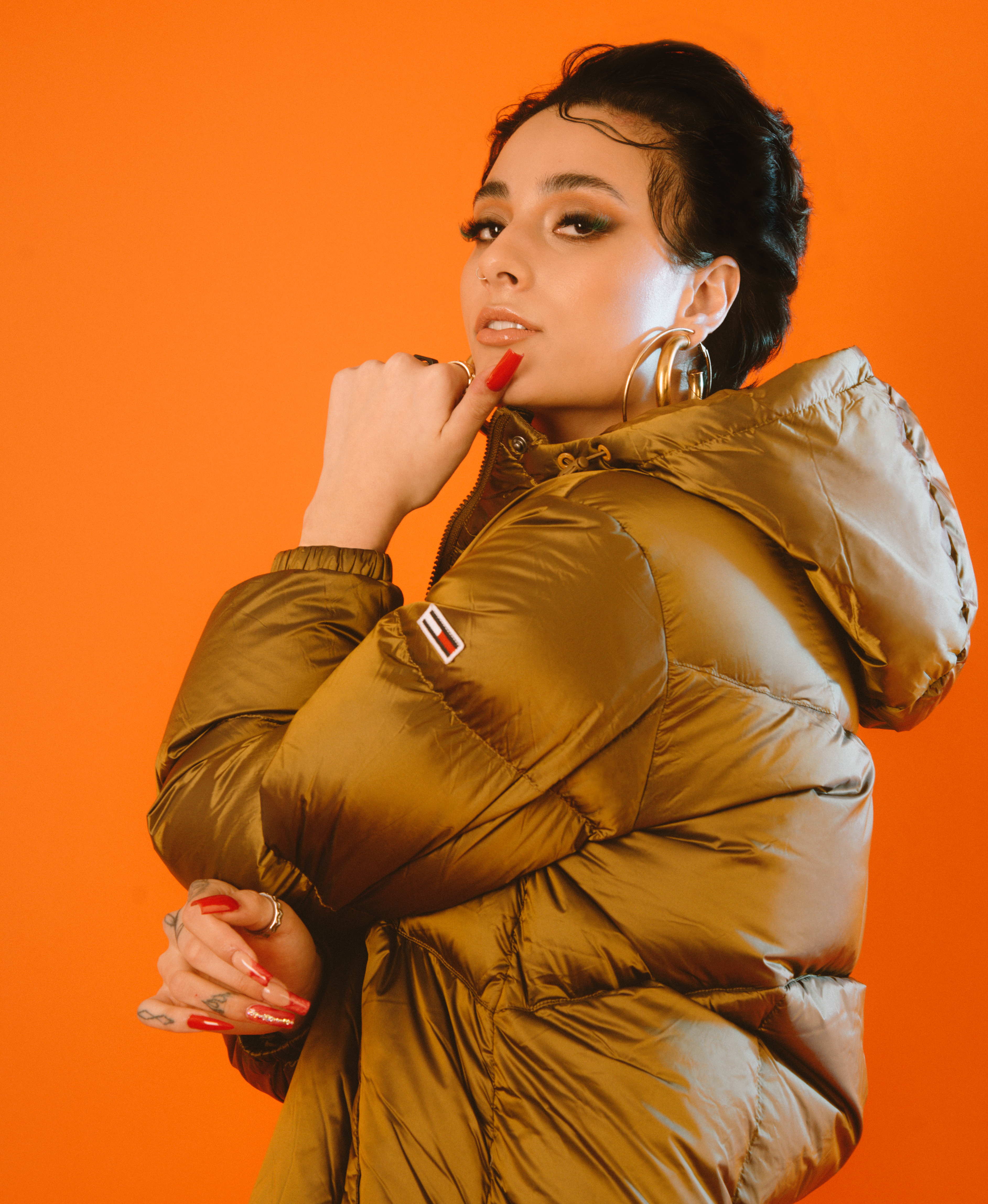 TOMMY JEANS ANUNCIA A SOFIA LÓPEZ COMO GANADORA DEL CONCURSO DE TALENTO “LESS BUZZ MORE MUSIC” EN MÉXICO
