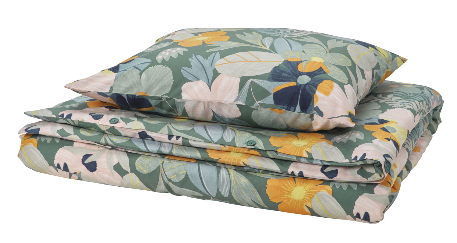 IKEA_January News '25_ SVALSTjÄRTAR duvet cover and pillowcase_€14,99_PE955131