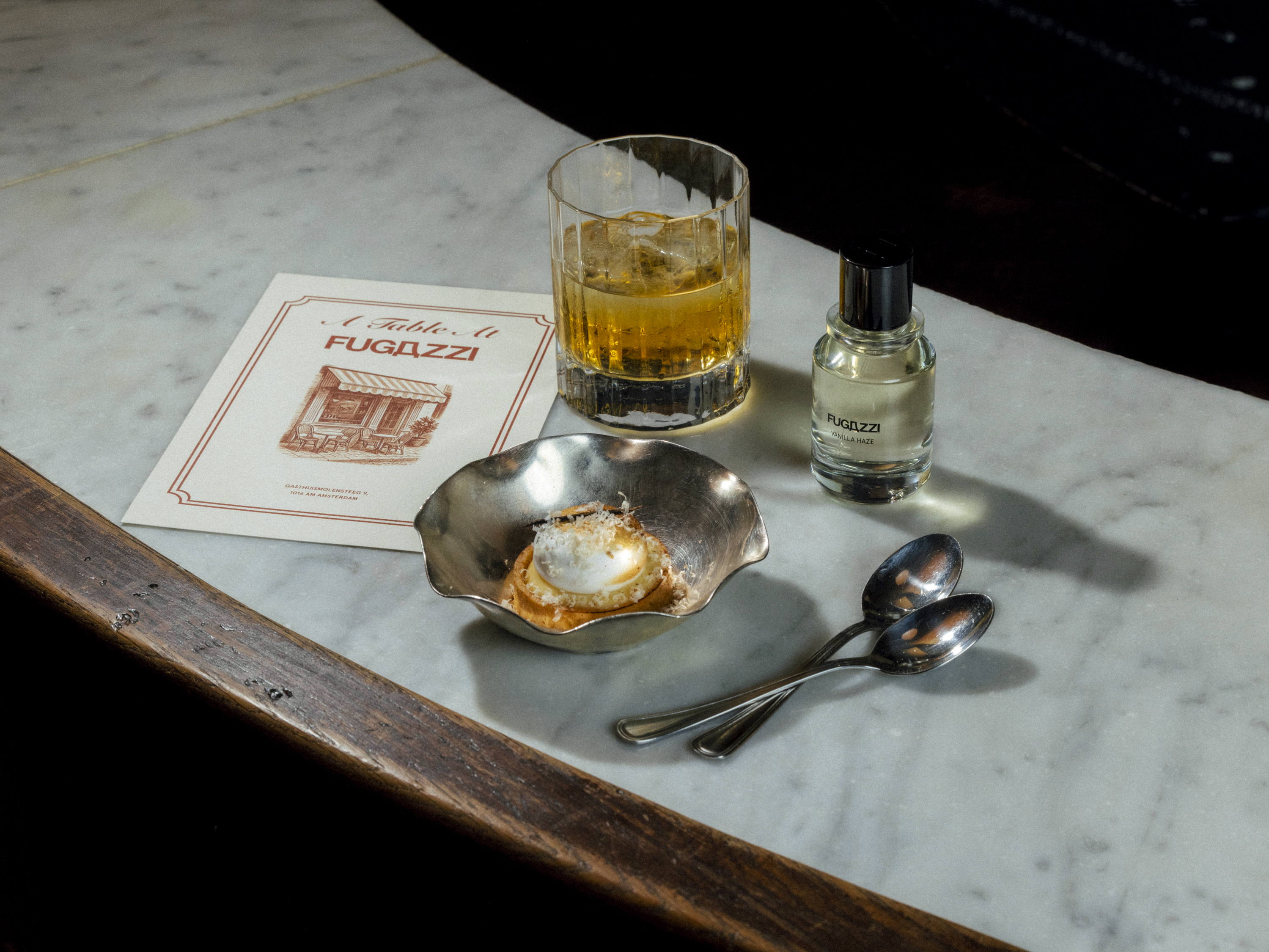 UNDER EMBARGO 4 SEPTEMBER: Een nieuwe intensiteit van vanille: maak kennis met Vanilla Haze Extrait de Parfum van Fugazzi 
