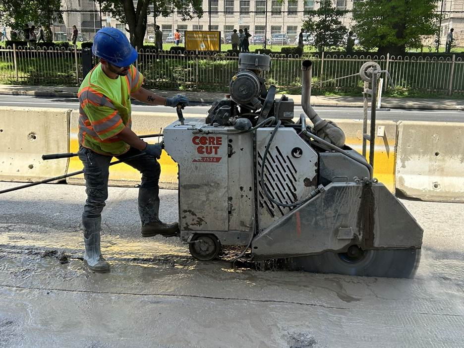 Construction in Former Counterflow Lane Begins