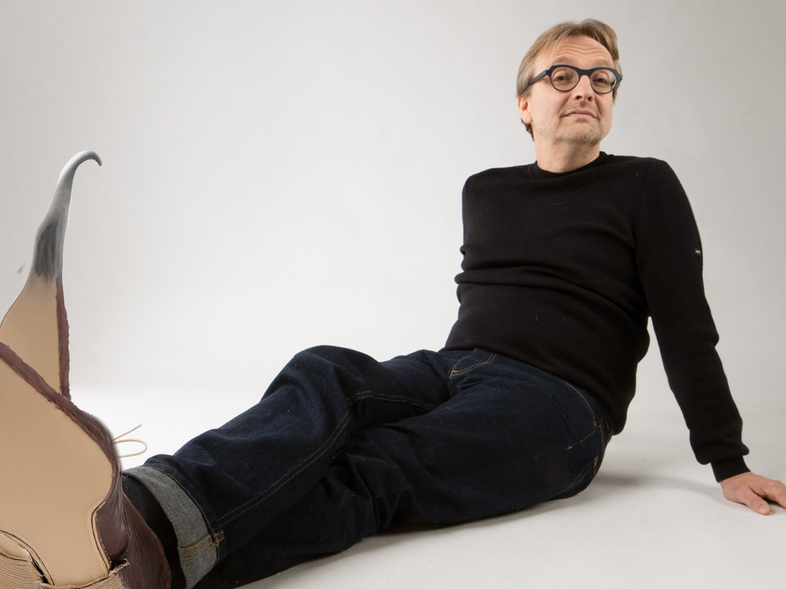 Ga mee met Bart Van Loo op historische roadtrip in zijn gloednieuwe podcast Stoute schoenen