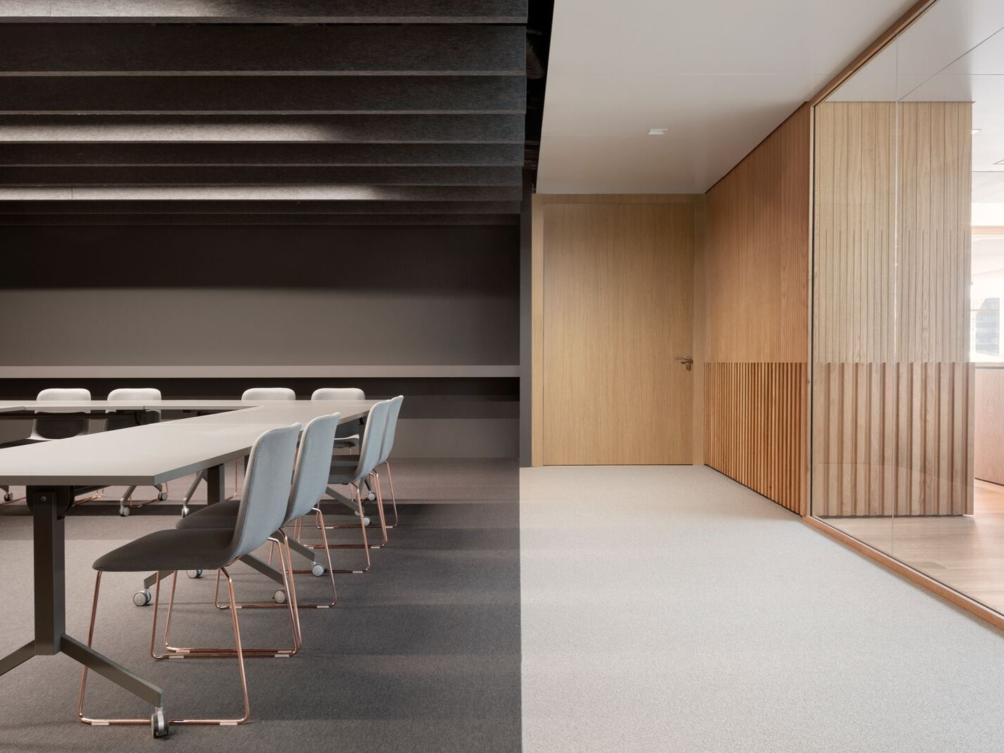 Hunter Douglas Architectural HeartFelt® Baffles wint de Red Dot award