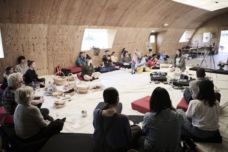 MIDDELHEIMMUSEUM: Monsters Assembly, Monsters School Picnics, 2024 © The Artists – Photo: studio pramudiya, npi