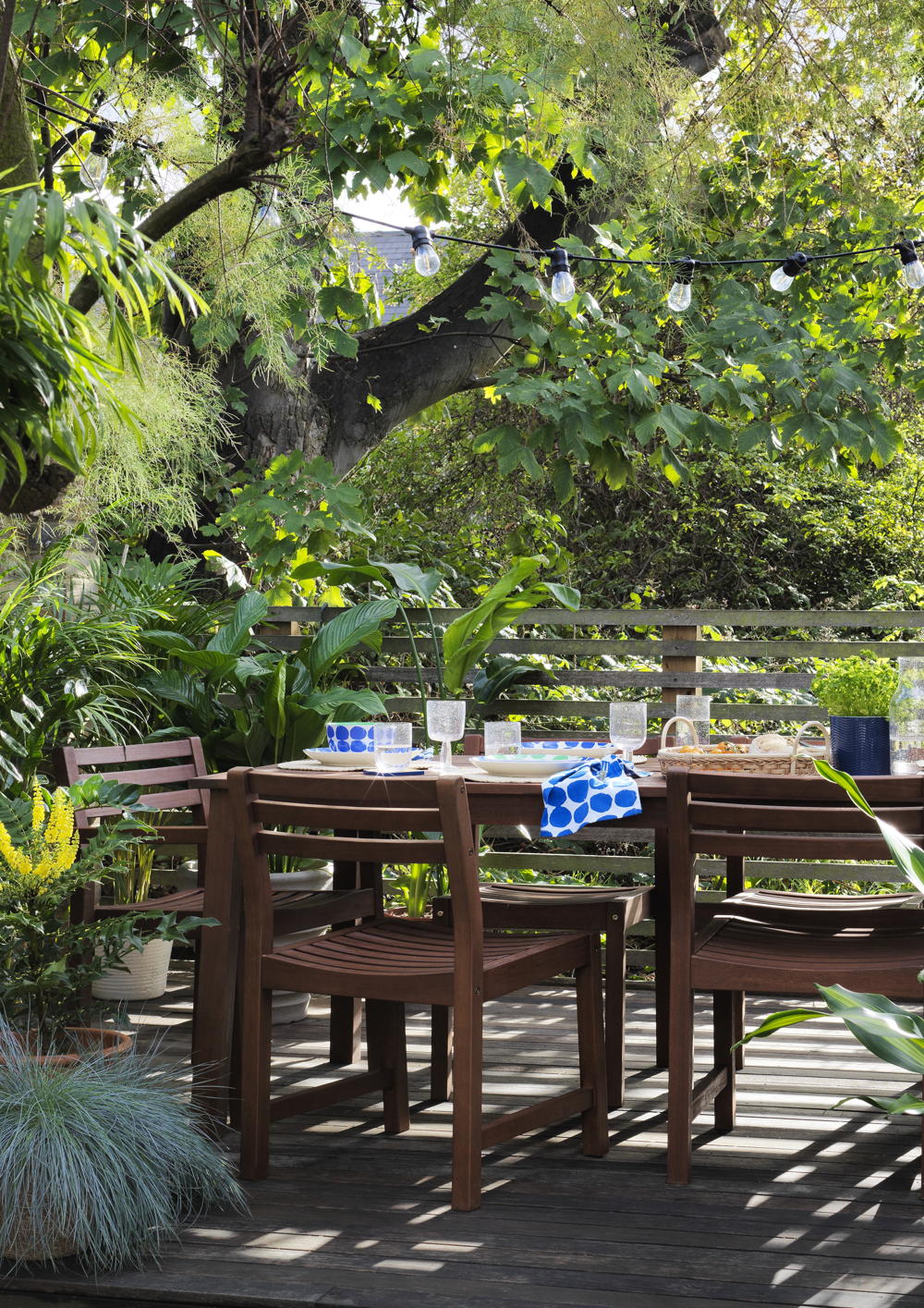 Habitat Outdoor Dining