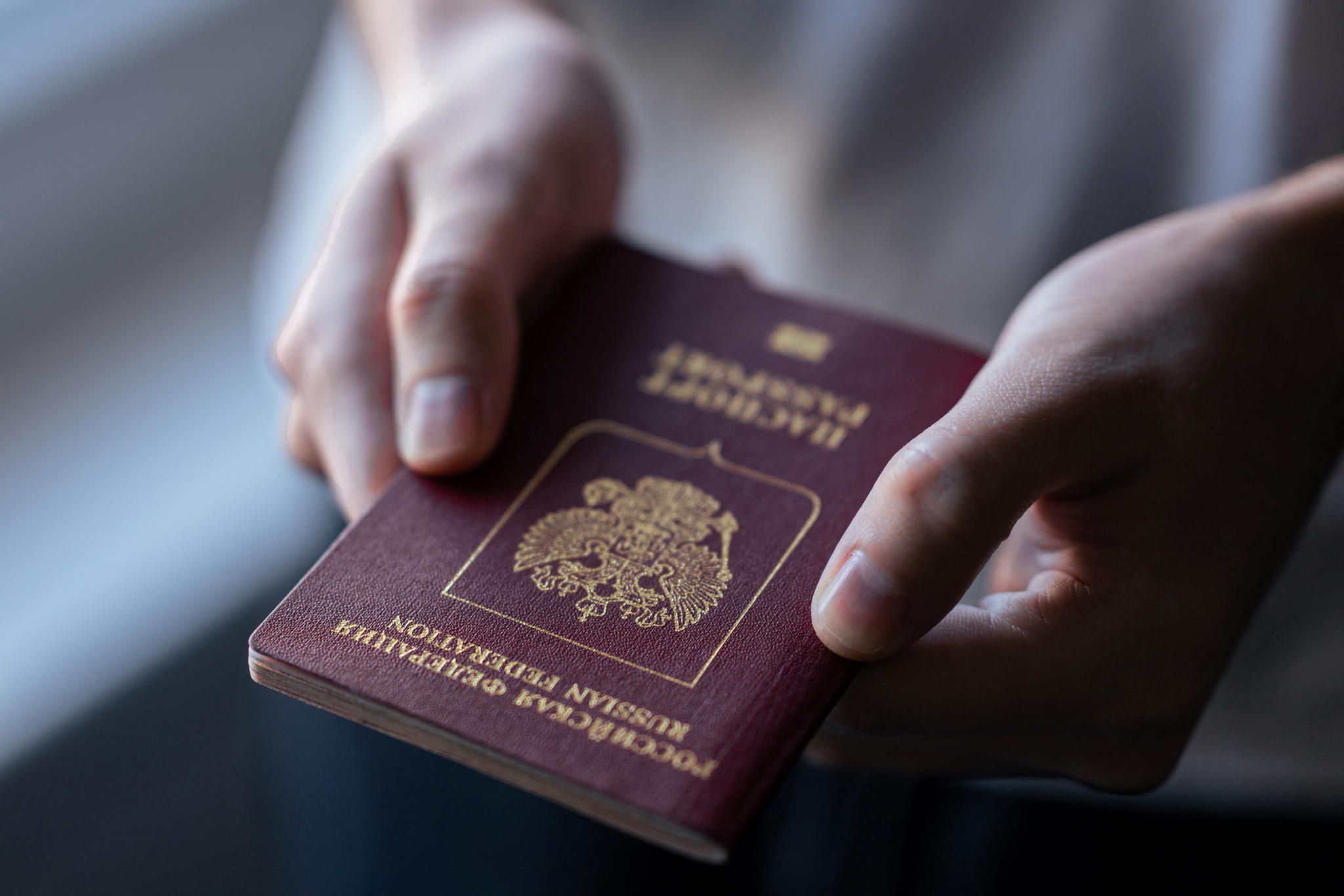 EU tightens visa rules for Russian citizens