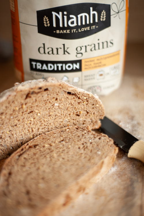 Ellen Marie Charlotte_Tradition Dark Grains_Lifestyle