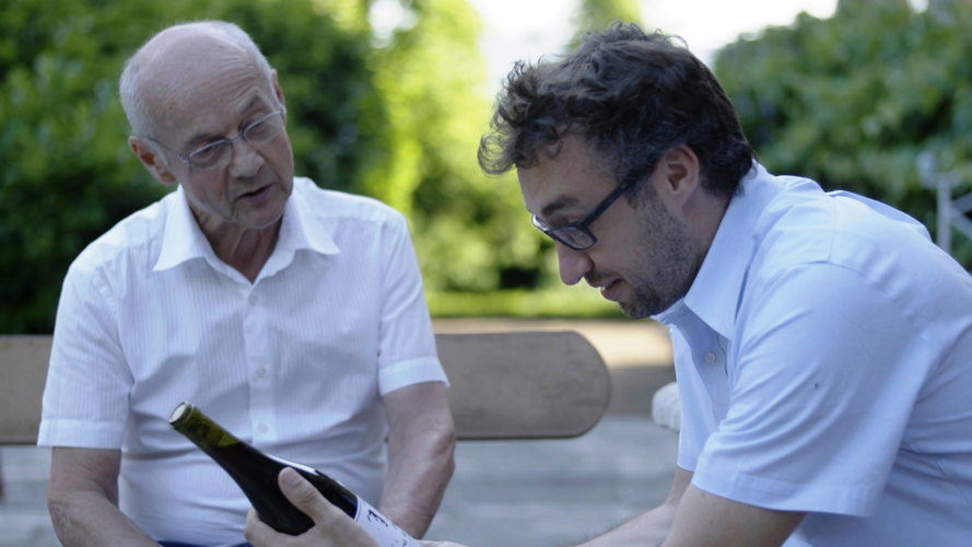 Michel Stagnara, kleinzoon van Locard, en Wim Develter - (c) VRT