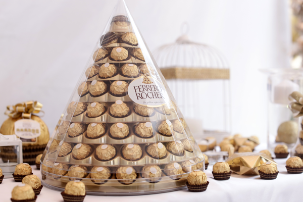 REMINDER: Ferrero Rocher presenta Golden Symphony: "Una Navidad Dorada".