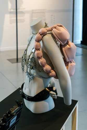 Fashion Moves - MAD Brussels © Elias Derboven