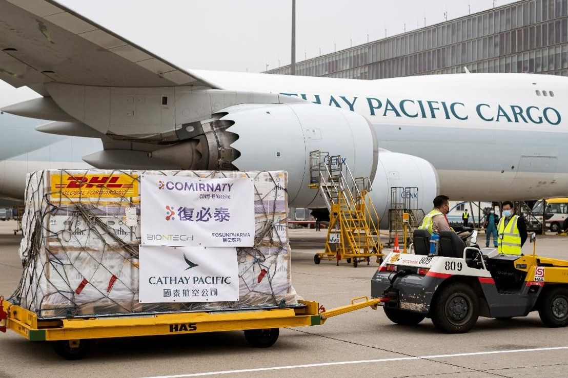 Cathay Pacific entrega con éxito sus primeros envíos de vacunas a Hong Kong y otros países