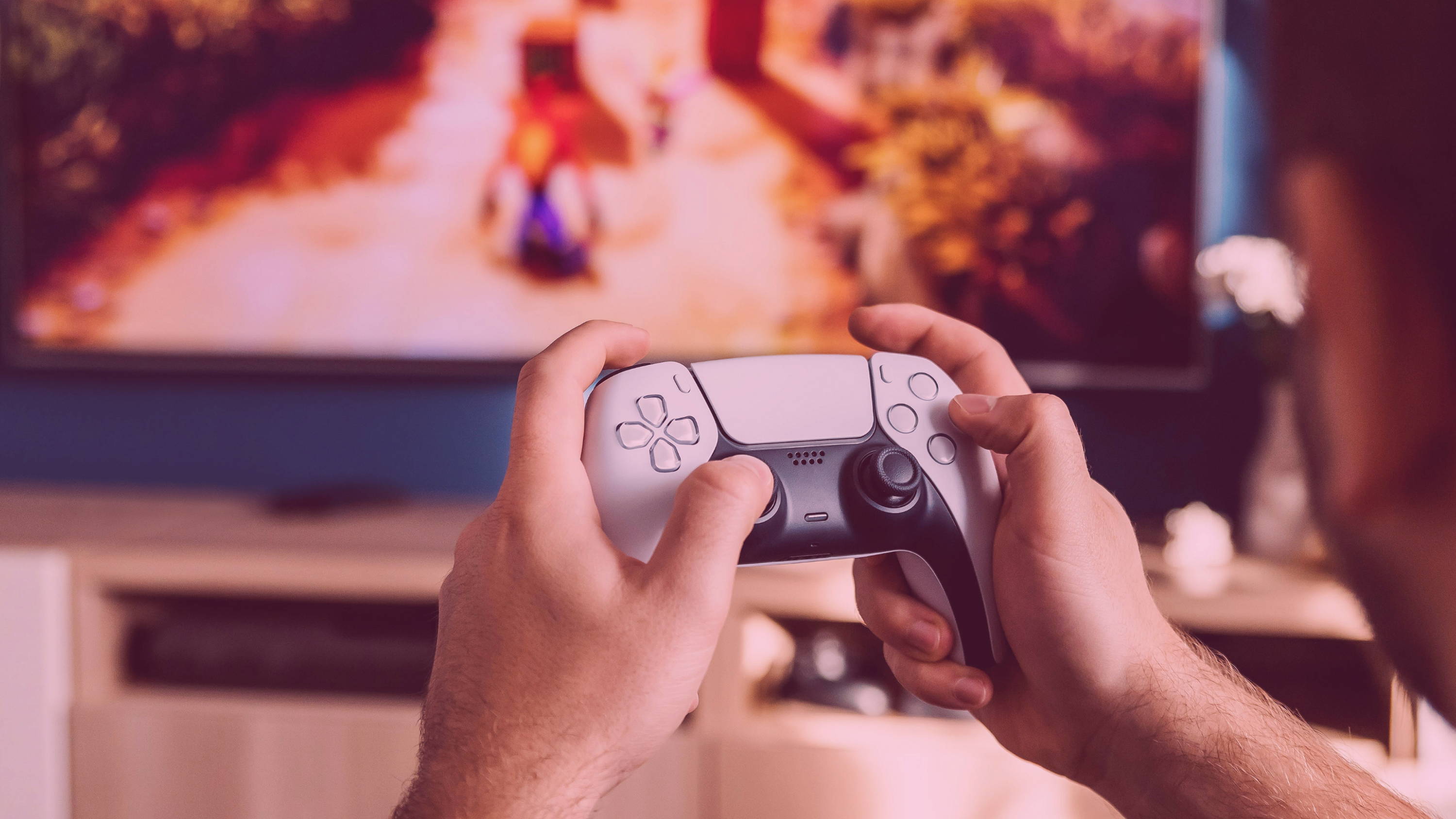 Gaming PR: 32 Media Pitch Templates & Examples (Free)
